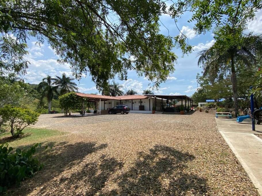 Finca Campestre Con Hermosa Vista Anapoima Exterior foto