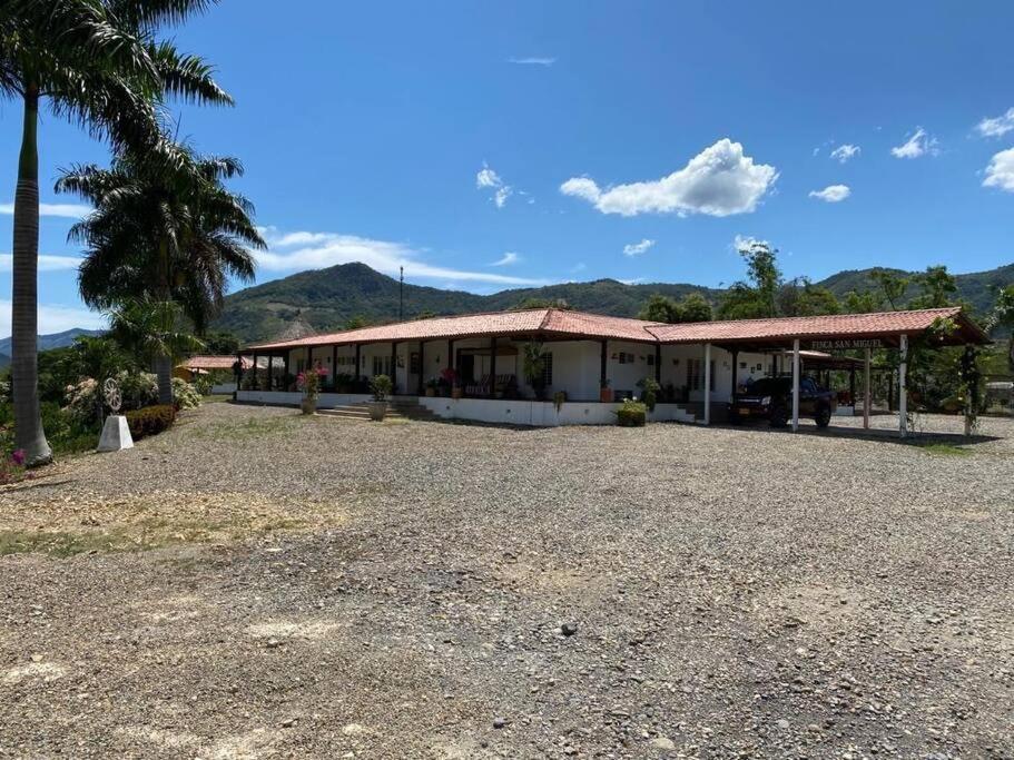 Finca Campestre Con Hermosa Vista Anapoima Exterior foto